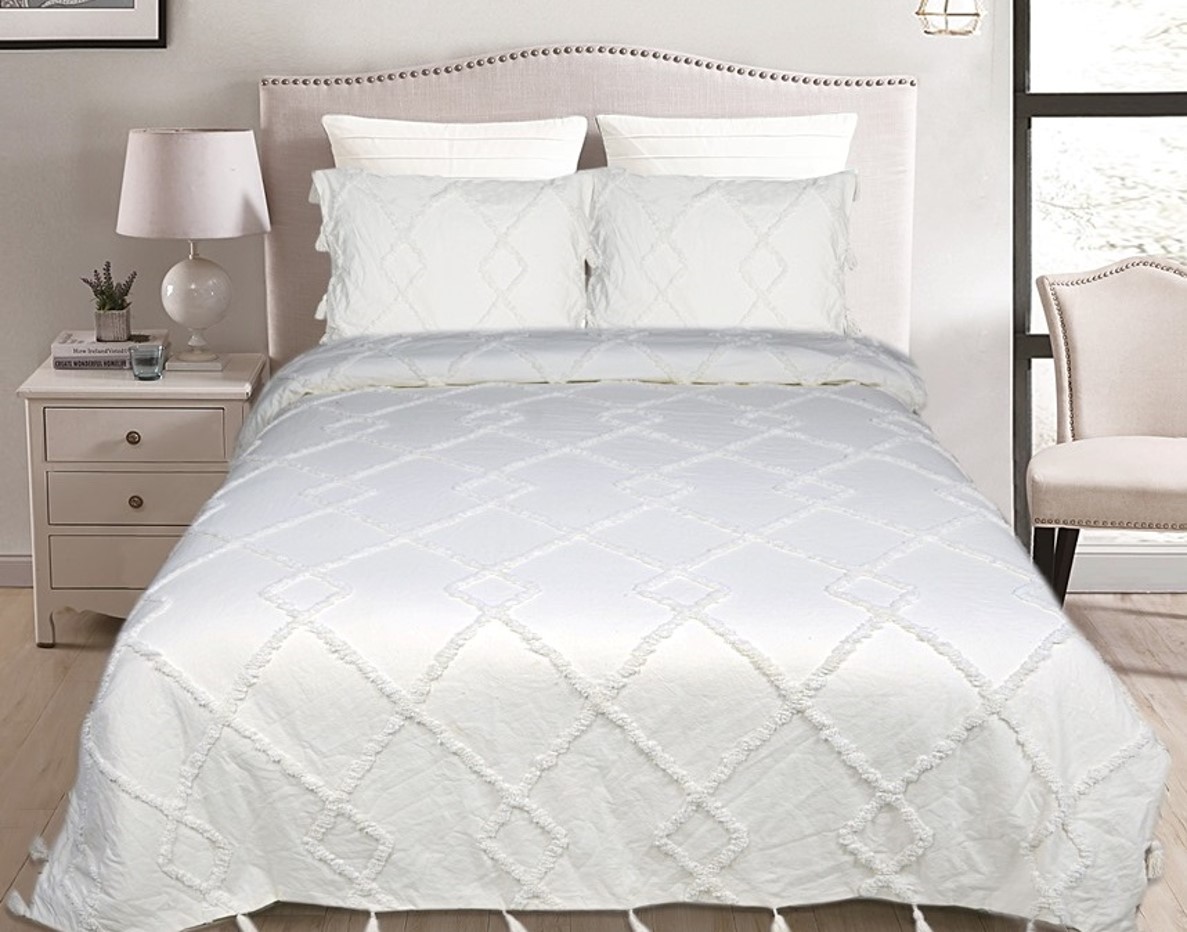 Cotton Tufted Bed Cover Set